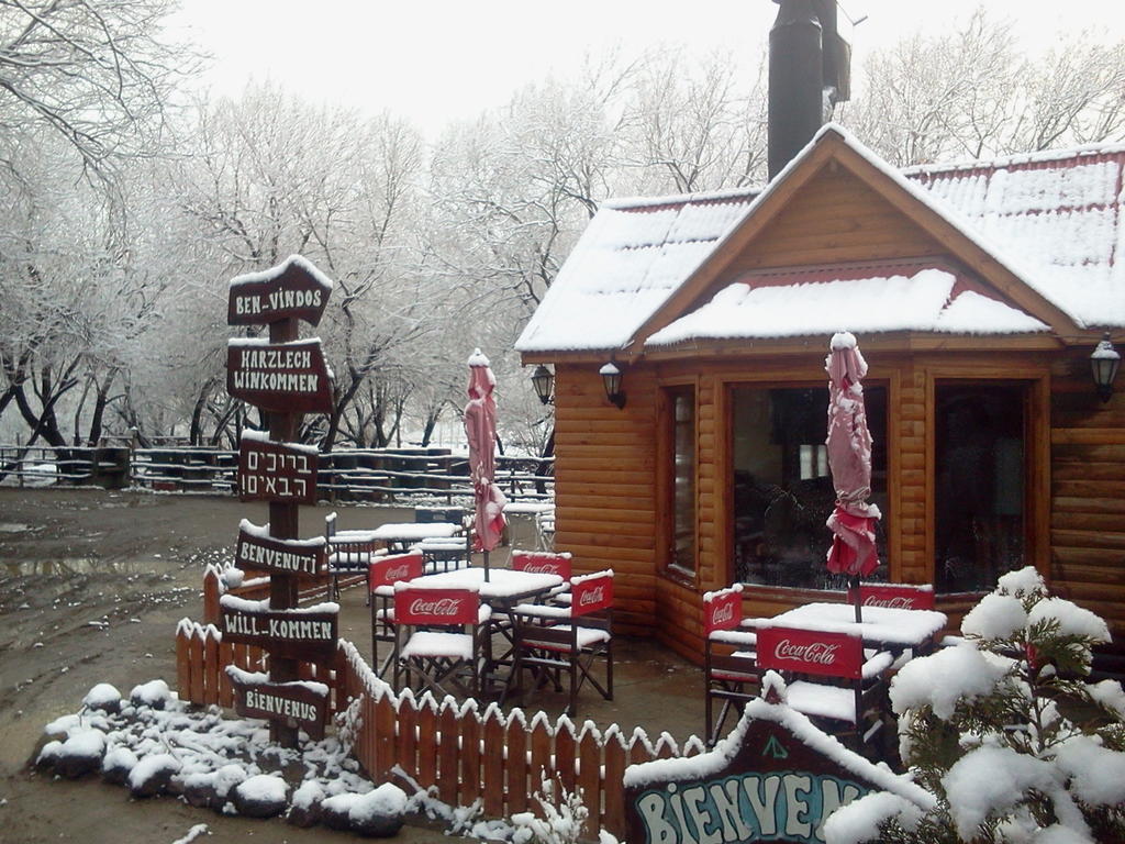 Camping Y Hostal El Ovejero El Calafate Luaran gambar