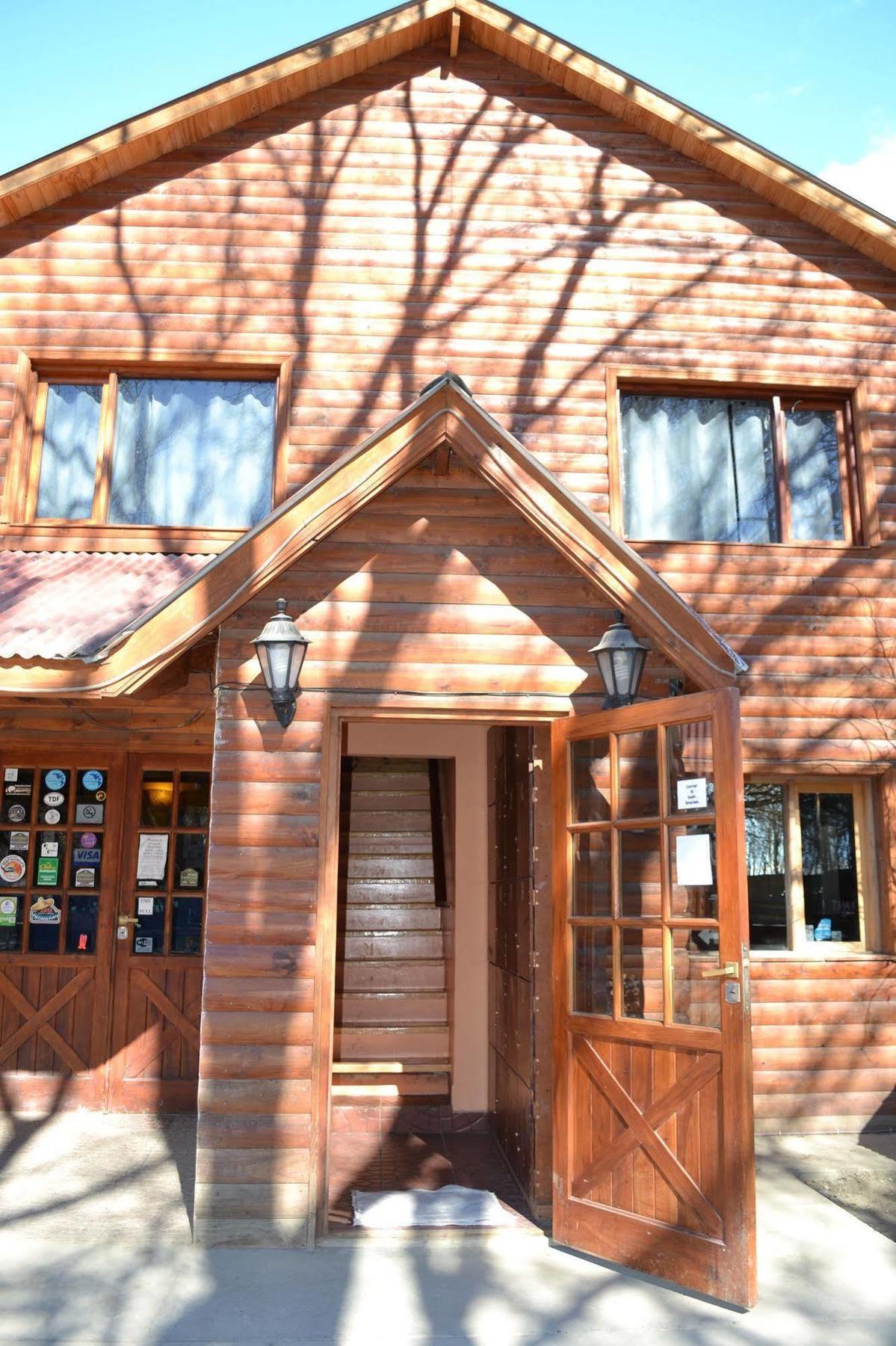 Camping Y Hostal El Ovejero El Calafate Luaran gambar