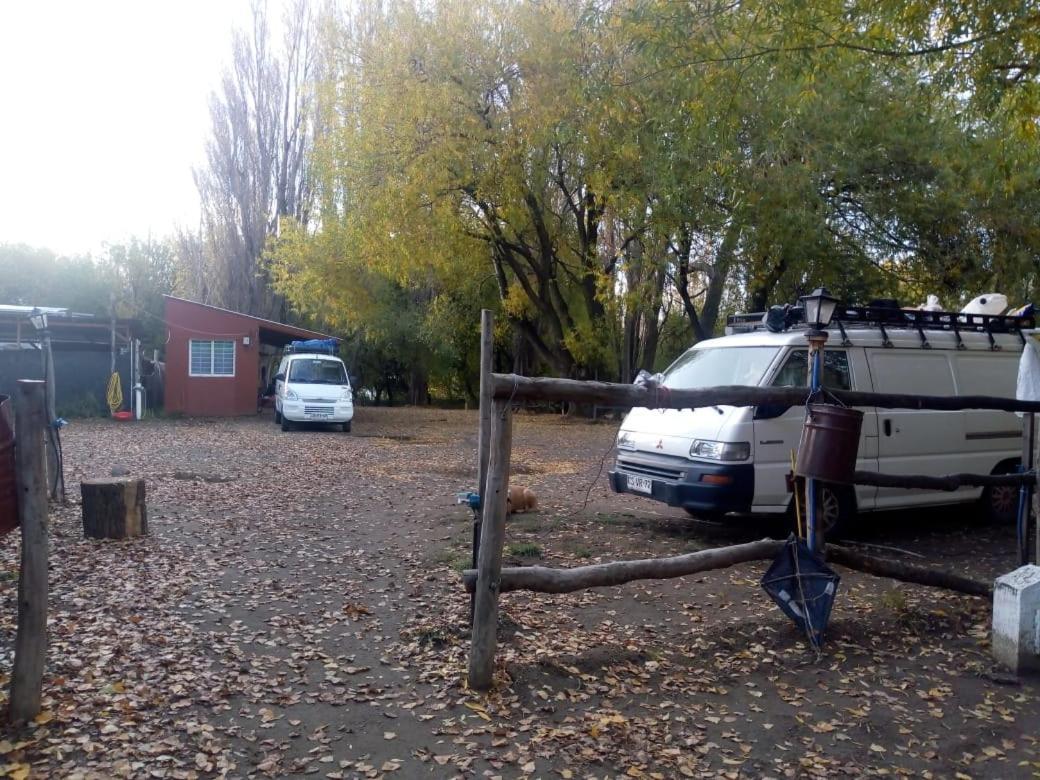 Camping Y Hostal El Ovejero El Calafate Luaran gambar