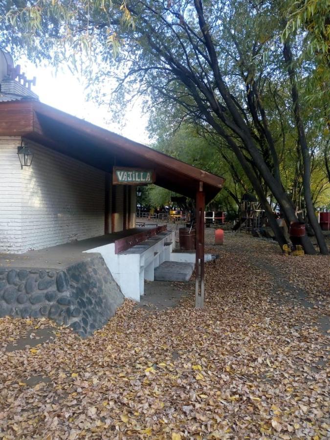Camping Y Hostal El Ovejero El Calafate Luaran gambar